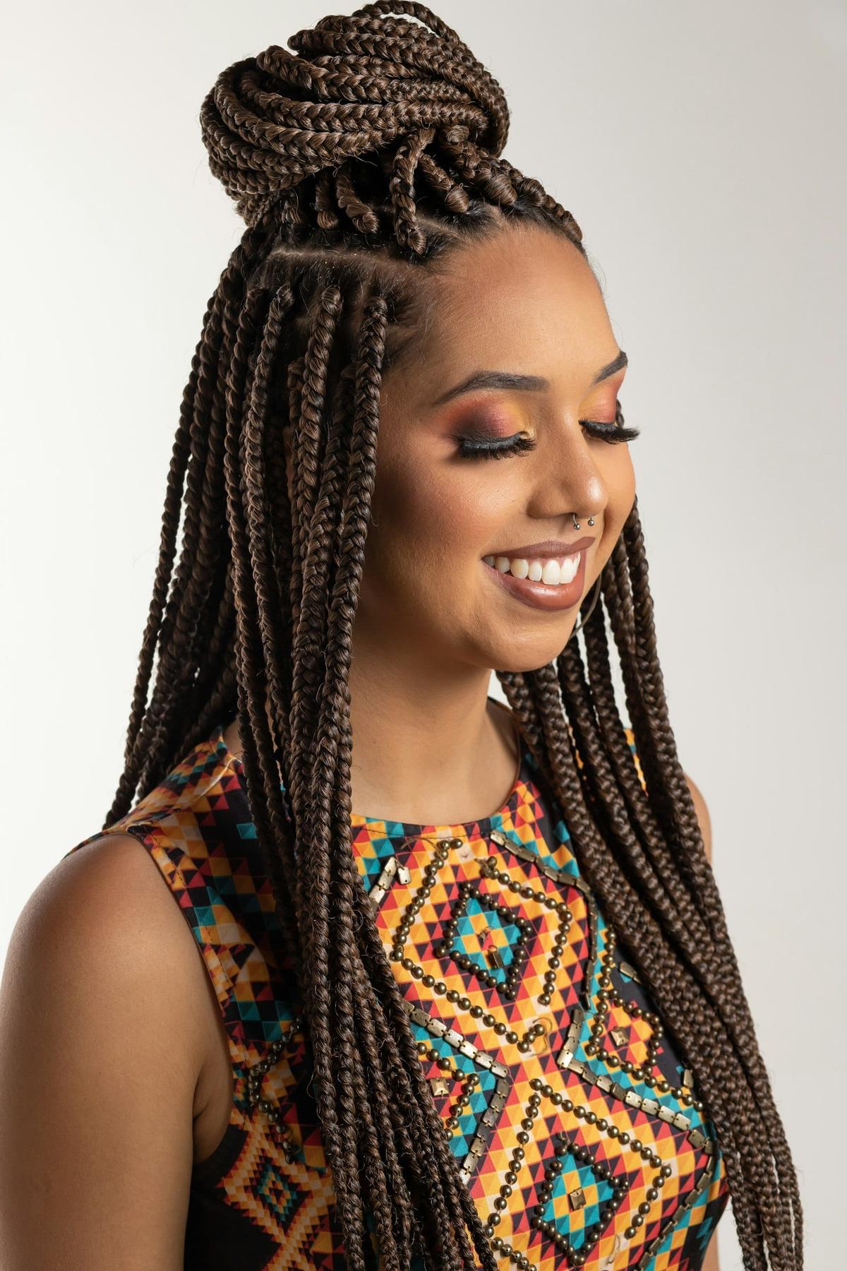 Model wearing box braids